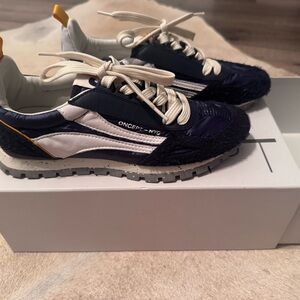 ONCEPT Indigo Sneakers